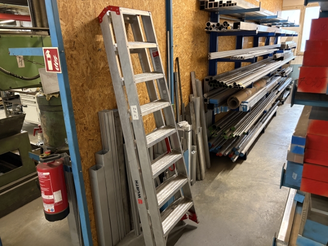 Alu-Stufenstehleiter, 2 x 8-stufig Würth
